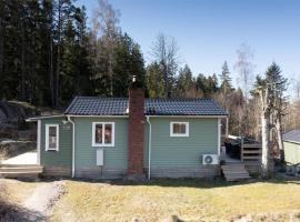 Jättemysig villa, cottage in Uddevalla