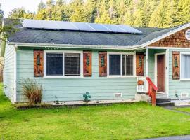 Elk Meadow Cabins 13A Bears Den Suite, hotel que admite mascotas en Orick