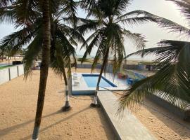 Iyagbe에 위치한 주차 가능한 호텔 Illashe Private Beach House (4 x En-suite Rooms)