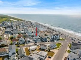 Radiant Beach Block Condo Parking Patio