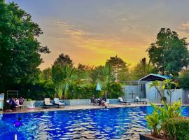 Pushpam Sanskruti Resort Karjat, hotel v destinaci Karjat