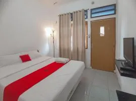 RedDoorz Syariah near RSUD Karawang 2