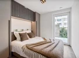 Port Orion - Brand new ground floor flat with pool