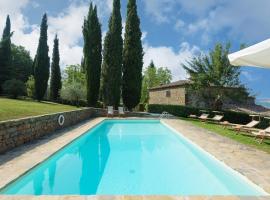 Crognole 6, Emma Villas, hotell i Radda in Chianti