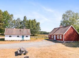 Jocksborg - Country side cottage in the woods，Sjöbo的度假屋