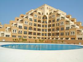 Hala Holiday Homes- Bab Al Bahr Residence, Al Marjan Island, hotel in Ras al Khaimah