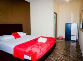 RedDoorz near Stasiun Kroya, hotel em Kroya