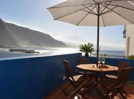 Beachfront Apartment - Tacoronte, hotell i Santa Cruz de Tenerife