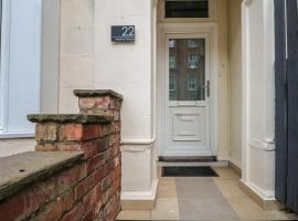 Marine House, casa de alquiler en un lago en Southport