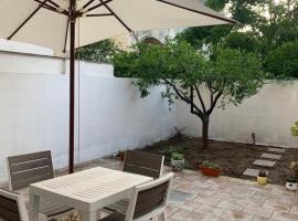 Origini - Apartment with private Garden, hótel í Lecce