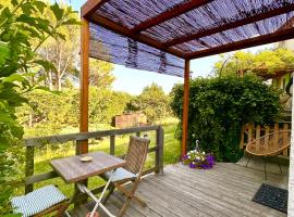 Appartement avec terrasse arbor&eacute;e proche LOURMARIN