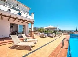 Luxury villa with private pool and 7 bedrooms