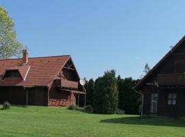 Álmos Apartman, hotel in Balatonfenyves