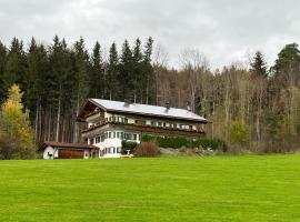 Ferienhaus am Wald, zelfstandige accommodatie in Friesenried