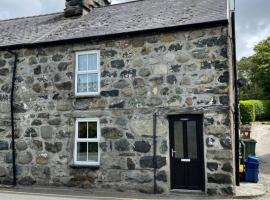 Glasfor Cottage, hotel con parking en Llwyngwril