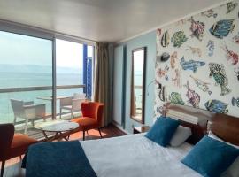 LOGIS HOTEL - La Petite Rade, hotel em Le Havre