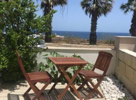 Seafront, 2 bed apartment in quiet central area, hotel di Pembroke