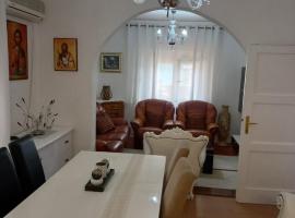 Goran Apartmani, hotel in Igalo