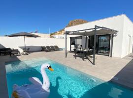 Villa Nikki-Adore, hotel u gradu 'Mazarrón'