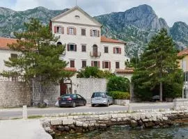 Palac M Studio Apartments