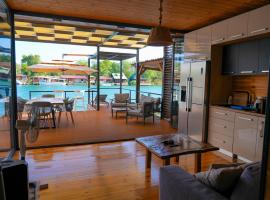 Pirates Nest Cottages, casa vacanze a Ulcinj