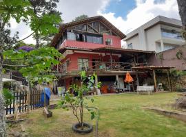 Chácara piscina,lazer em familia e pets, khách sạn ở Cotia