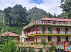 Casa Altozano Hotel, hotel in Fusagasuga