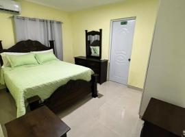 Hotel La playa, apartment in Santa Cruz de Barahona