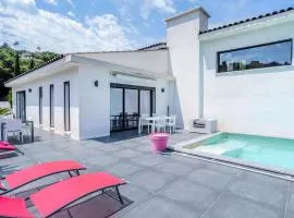 Awesome Home In Les Adrets-de-lestre With Wifi