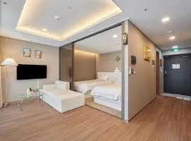 Family Hotel & Arbol