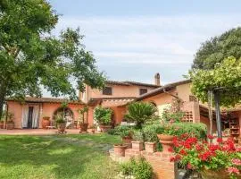 Awesome Home In Santa Maria A Monte With Wifi And 2 Bedrooms