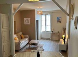 Downtown cozy cottage - 4 pl -, hotel em Château-Gontier