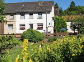 Spacious Holiday Home in Ulmen near the centre, nyaraló Ulmenben