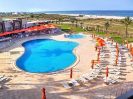 Andalucia Bizerte plage et piscine, hotel in Bizerte