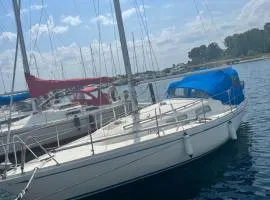 Sailboat Amber