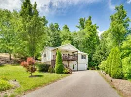 Game Room and Views! Valley Myst Fairview Home