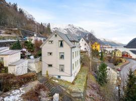 Odda City Apartments, feriebolig i Odda