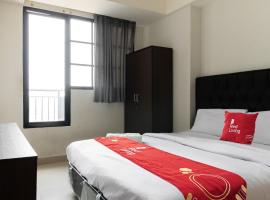 RedLiving Apartemen Evenciio - Ens Room, Hotel in Pondokcina