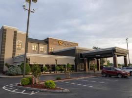 La Quinta by Wyndham Knoxville East, hotel with pools in Knoxville