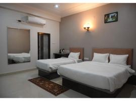 Hotel Ganga kaveri, hotel near Lal Bahadur Shastri International Airport - VNS, Varanasi