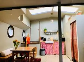 Houseboat Tante Piet