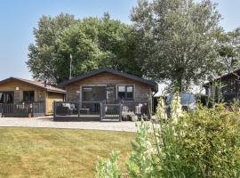 Oakwood 2 Pinewood Retreat, hotel i Lyme Regis