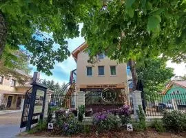Guest House & Villa Astoma