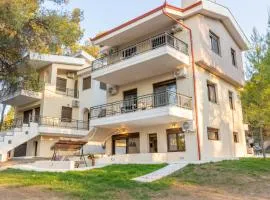 Natura Suites
