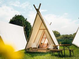 Kampaoh Oyambre, hotel a El Tejo