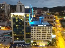 Sandri Palace Hotel, hotelli kohteessa Itajaí