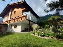 Alpenglück Montafon, apartamento en Sankt Gallenkirch