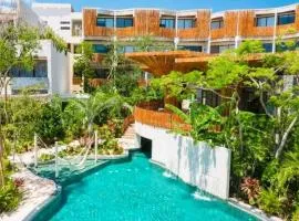 Tulum Luxury Jungle Suite H18 with Cenote, Temazcal, Pool & more Amenities
