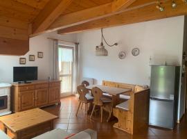 Appartamento Genziana, apartament a Predazzo