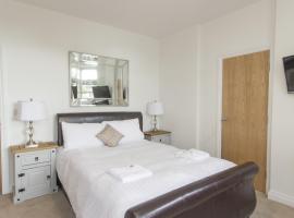 3 Bed Edenhurst By Pureserviced, serviced apartment in Plymouth